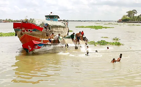 Nguy cơ tai nạn giao thông đường thủy vì nước chảy siết