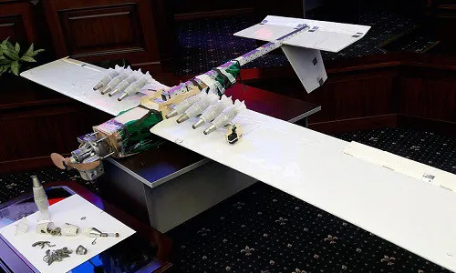 Nga trưng bày các UAV tấn công căn cứ không quân tại Syria