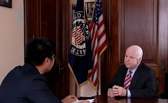 Thượng nghị sĩ John McCain: Từ cựu thù thành bạn tốt