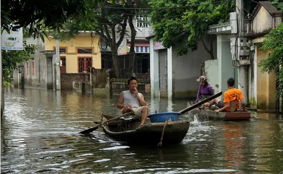 Rốn lũ Quốc Oai, Hà Nội tiếp tục ngập sâu