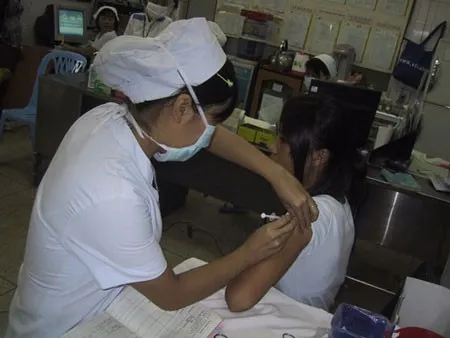 Khuyến cáo tiêm phòng vaccine bệnh dại trước phơi nhiễm