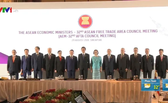 ASEAN thúc đẩy thương mại hàng hóa và dịch vụ