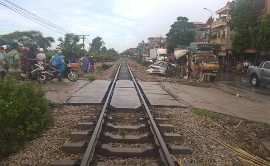 Tăng cường bảo đảm ATGT tại vị trí giao cắt giữa đường bộ và đường sắt