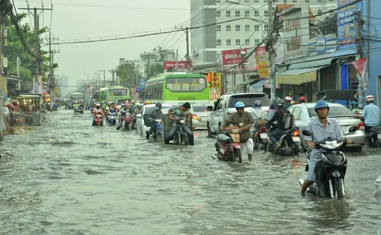 “Công tác chống ngập ở TP.HCM tốn kém nhưng hiệu quả chưa cao”