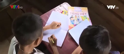 Cặp lá yêu thương: Hy vọng không bao giờ tắt trong ngôi nhà nhỏ của Tí và Tèo