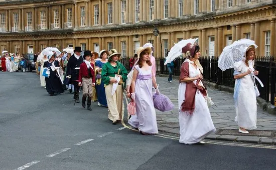 “Lạc” vào thế kỷ 19 trong Lễ hội Jane Austen tại Anh