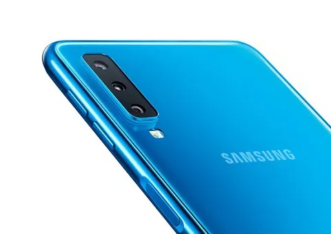 Khám phá smartphone 3 camera đầu tiên của Samsung