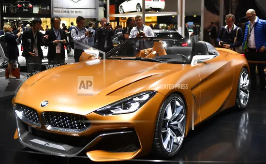 120 năm phát triển của triển lãm Paris Motor Show