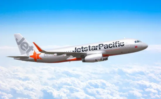 Hơn 200 vụ máy bay Jetstar Pacific bị sét đánh, chim va trong 8 tháng