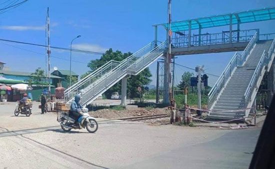 Xử lý thông tin báo nêu về xây cầu vượt đường sắt cho người đi bộ tại Thanh Hóa