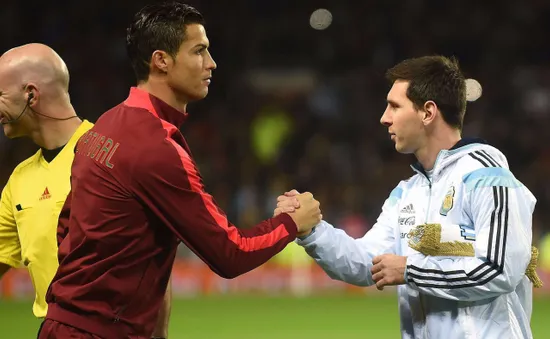 Messi bất ngờ lên tiếng về vụ Ronaldo rời Real sang Juve