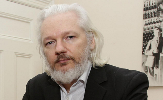 Anh bác quy chế cho nhà sáng lập WikiLeaks