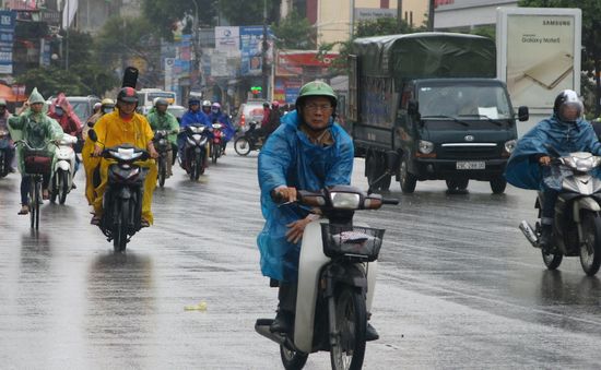 Mưa duy trì và mở rộng tại Trung Bộ