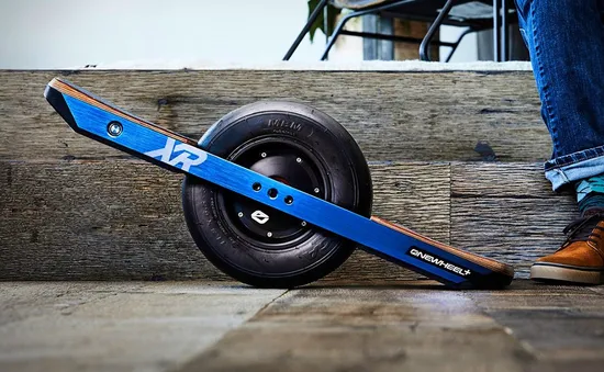 Ra mắt xe tự cân bằng một bánh OneWheel thế hệ mới