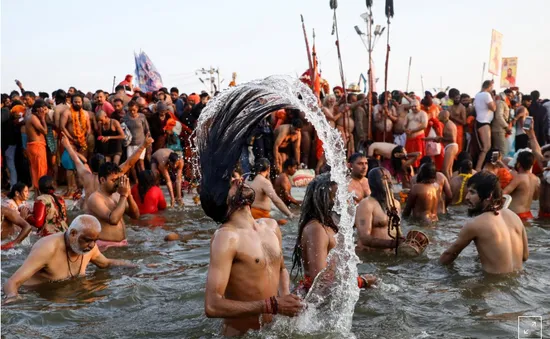 Hàng chục triệu người hành hương về Ấn Độ tham gia lễ hội Kumbh Mela