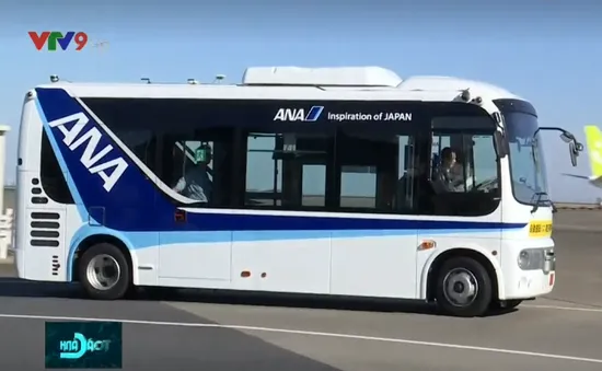 Thử nghiệm xe bus tự lái chở khách trong sân bay