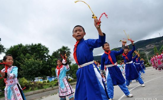 Nhảy flashmob giúp học sinh giảm áp lực học hành