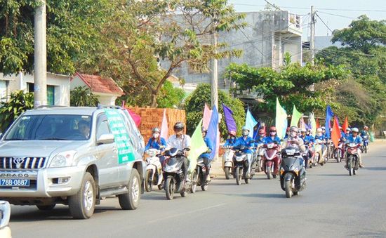 Thời tiết miền Trung tạnh ráo, trưa và chiều nhiều nơi chuyển nắng