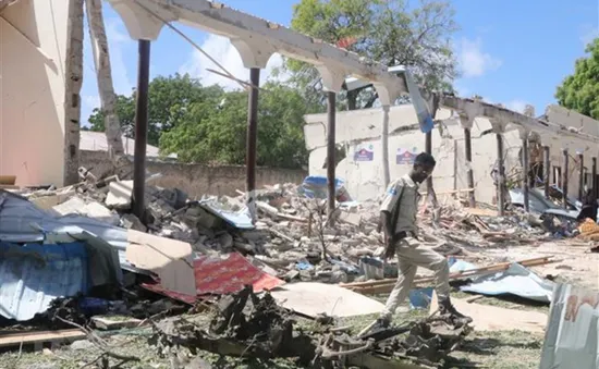 Phiến quân al-Shabaab tấn công căn cứ quân sự Mỹ tại Somalia