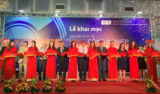 Khai mạc Hội chợ quốc tế Hàng Công nghiệp Việt Nam 2019