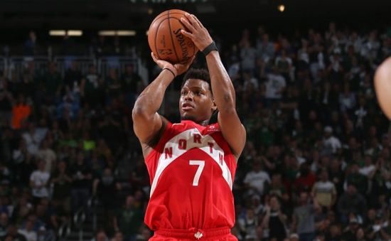 Kyle Lowry ký hợp đồng 1 năm với Toronto Raptors