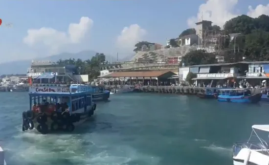 Du lịch Khánh Hòa hoạt động trở lại sau lệnh cấm biển