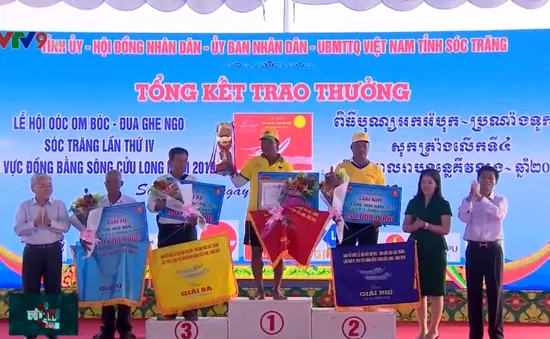 Đua ghe ngo ở Sóc Trăng: Hấp dẫn, kịch tính đến những mét đua cuối cùng