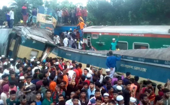 Tai nạn tàu hỏa tại Bangladesh, hàng chục người thương vong