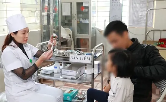 UNICEF cảnh báo việc gián đoạn tiêm chủng cho trẻ vì đại dịch COVID-19