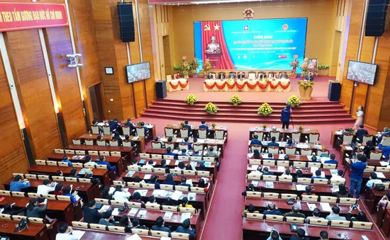 Tìm kiếm nhiều giải pháp tháo gỡ khó khăn cho doanh nghiệp