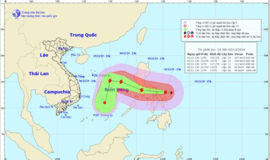 Bão Kammuri giật cấp 17 đang tiến gần biển Đông