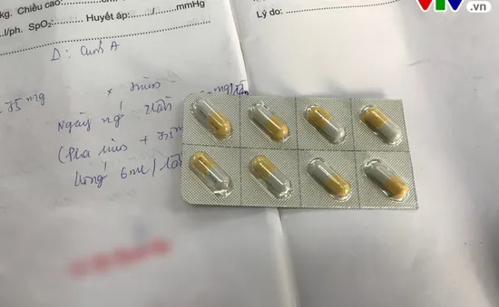 Cúm vào mùa: Thuốc điều trị Tamiflu lại "sốt" giá?