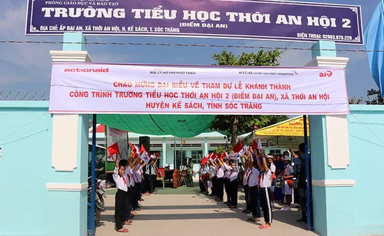 "Thay áo mới" cho trường tiểu học ở huyện nghèo Sóc Trăng