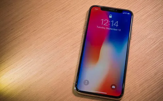 iPhone X khóa mạng, lỗi Face ID "khuynh đảo" phân khúc 6-7 triệu đồng, có nên mua?