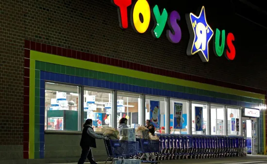 Toys “R” Us cố gắng quay trở lại cuộc chơi sau 1 năm rút lui