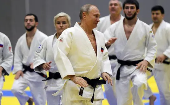 Tổng thống Nga Putin so tài cùng nhà vô địch Judo Olympic