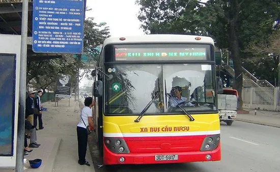 Thêm 2 tuyến xe bus phục vụ người dân đi lễ chùa Hương