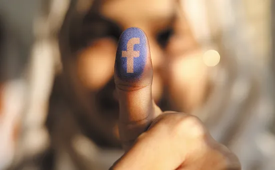 Facebook xóa hàng trăm tài khoản liên quan đến tổ chức chuyên loan tin giả