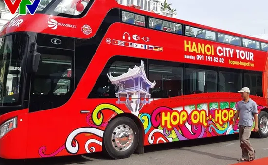 Bus 2 tầng city tour Hà Nội phục vụ xuyên Tết