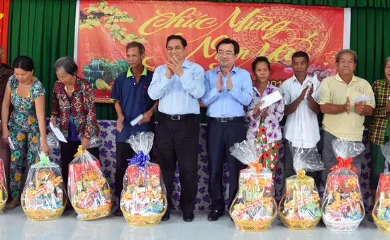 Trưởng Ban Tổ chức Trung ương Phạm Minh Chính thăm, chúc Tết tại Kiên Giang
