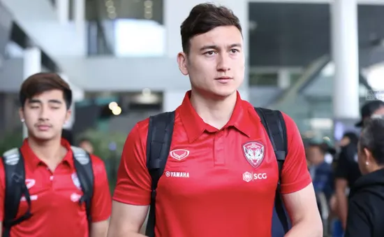 Văn Lâm cùng Muangthong United sang Campuchia du đấu