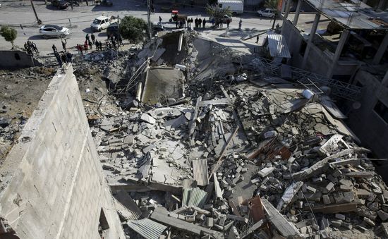 Israel triển khai xe tăng đến biên giới dải Gaza