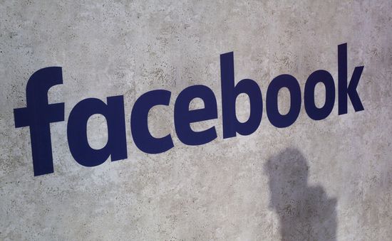 Facebook kiện 4 công ty Trung Quốc bán "like ảo"