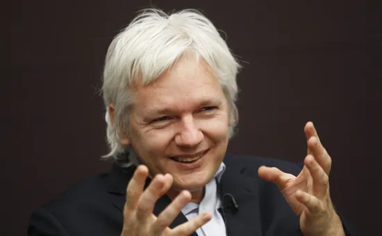 Ecuador cáo buộc ông chủ WikiLeaks dùng sứ quán của mình hoạt động gián điệp