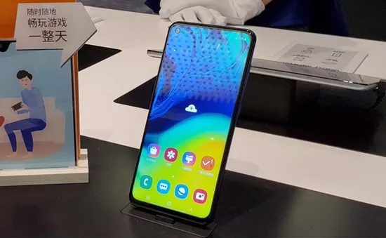 Ra mắt Galaxy A60 và A40S, Samsung quyết "khô máu" với smartphone tầm trung