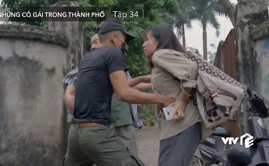 Những cô gái trong thành phố - Tập cuối: Lan (Kim Oanh) đỡ thay Lâm (NSƯT Công Lý) nhát dao chí mạng