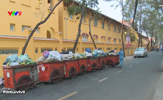 TP. Cần Thơ: Khu tưởng niệm, trường học thành nơi tập kết rác