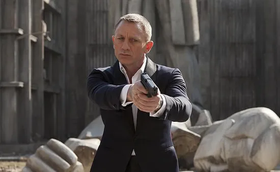 Bond 25 hoãn quay do Daniel Craig gặp chấn thương trong lúc quay phim