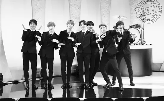 BTS bỗng hóa thành ban nhạc huyền thoại The Beatles