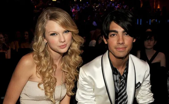 Lục lại quá khứ, Taylor Swift xin lỗi Joe Jonas vì đã phản ứng quá đà